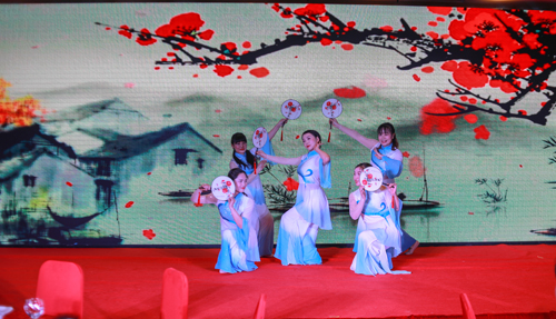 1551754170425855.jpg 大禹漢光2018年“同心同行,共創(chuàng)未來(lái)”主題年會(huì)圓滿成功