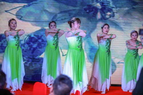 1551754187564944.jpg 大禹漢光2018年“同心同行,共創(chuàng)未來(lái)”主題年會(huì)圓滿成功